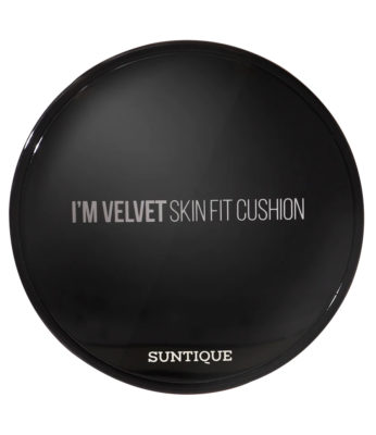 Velvet Skin Fit Cushion SPF50+, de Suntique, maquillaje y tratamiento, Mumona